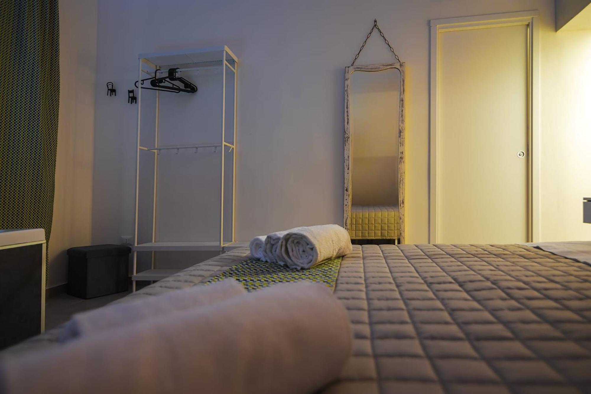 Essenza Suite Siracusa Con Jacuzzi Privata Syracuse Exterior photo