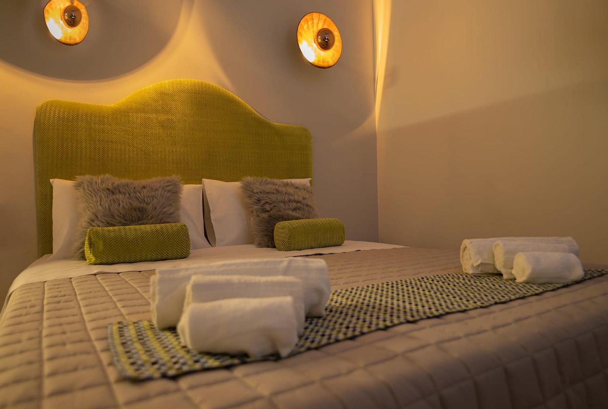 Essenza Suite Siracusa Con Jacuzzi Privata Syracuse Exterior photo